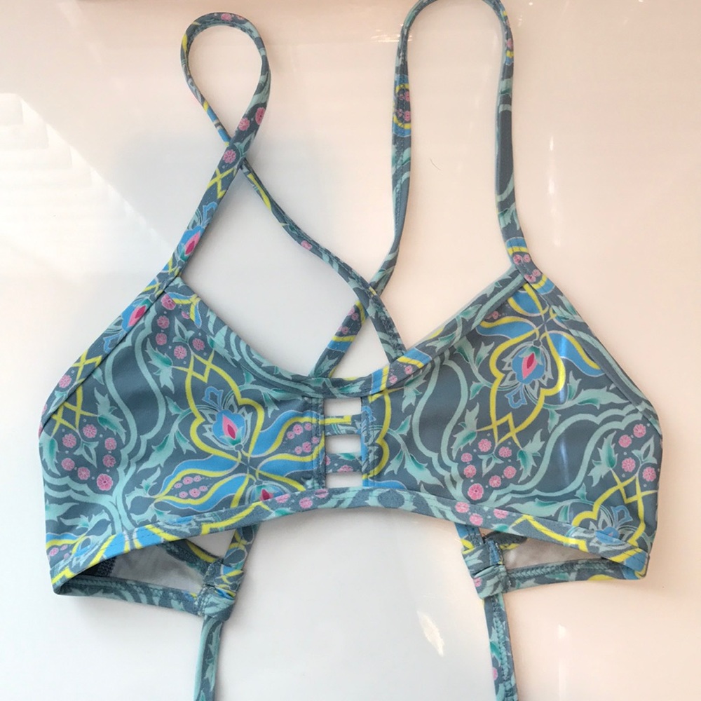 RARE  PATTERNED JOLYN "TOMCAT" TIE-BACK BIKINI TOP